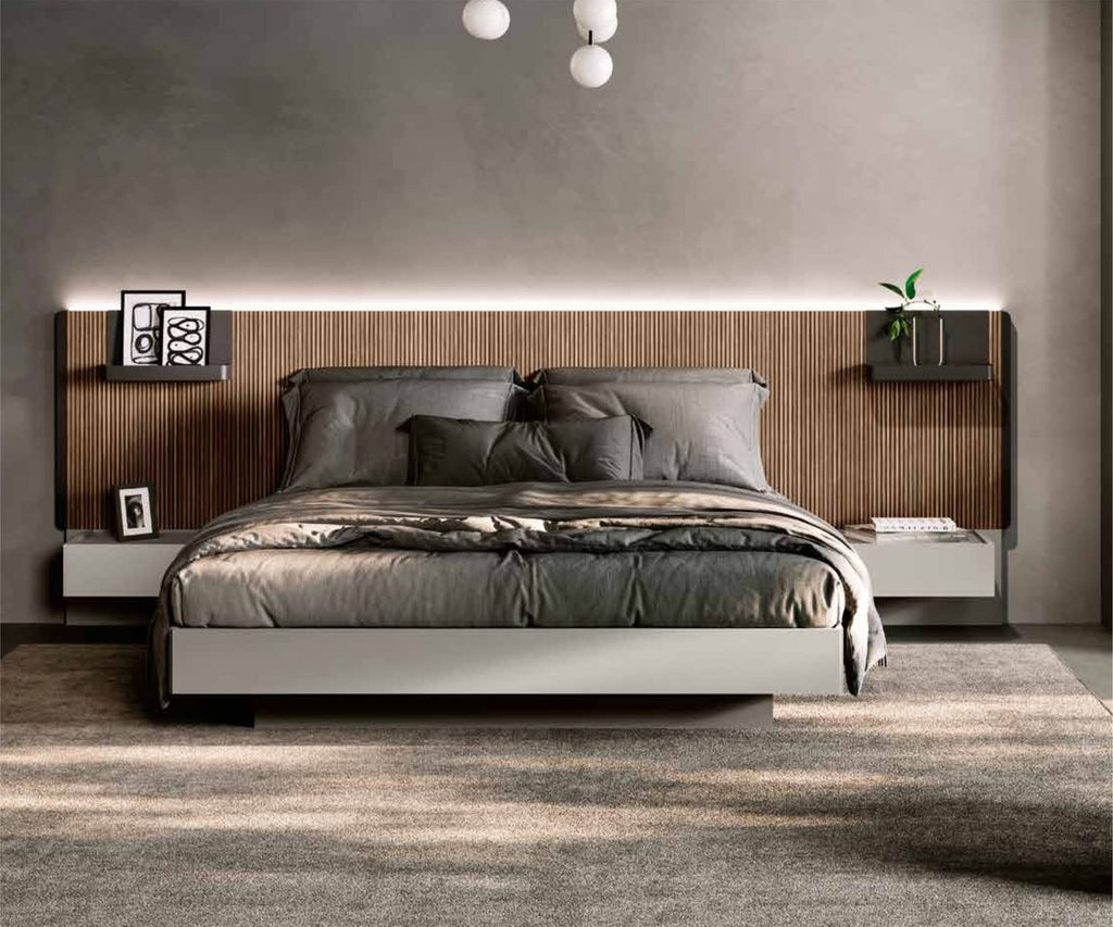 Letto con testiera boiserie in essenza
