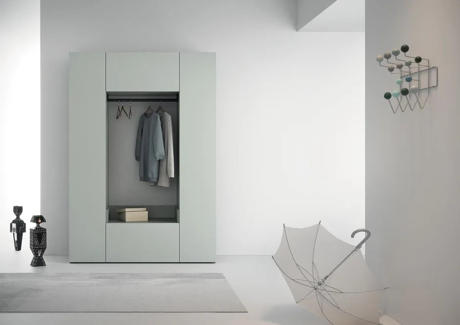 Composizione cabina lavanderia con elementi laterali a giorno