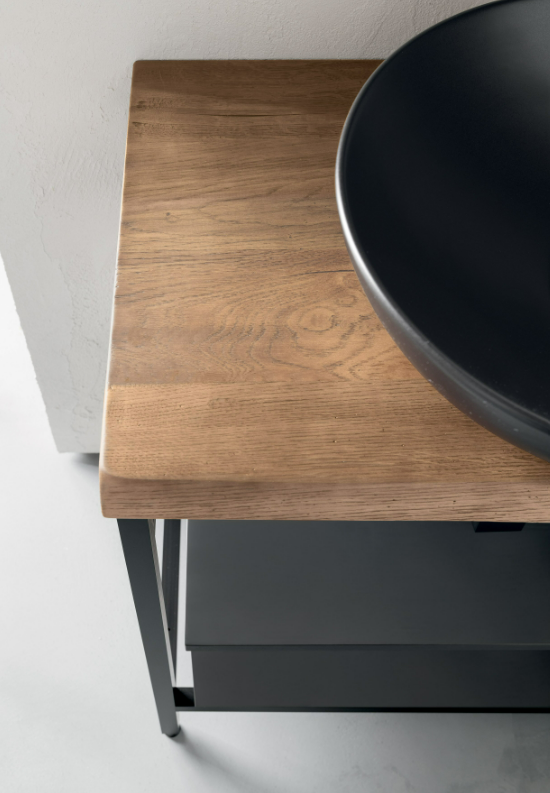 Mobiletto in stile Industrial con lavabo da appoggio in ceramica e specchiera con faretto LED