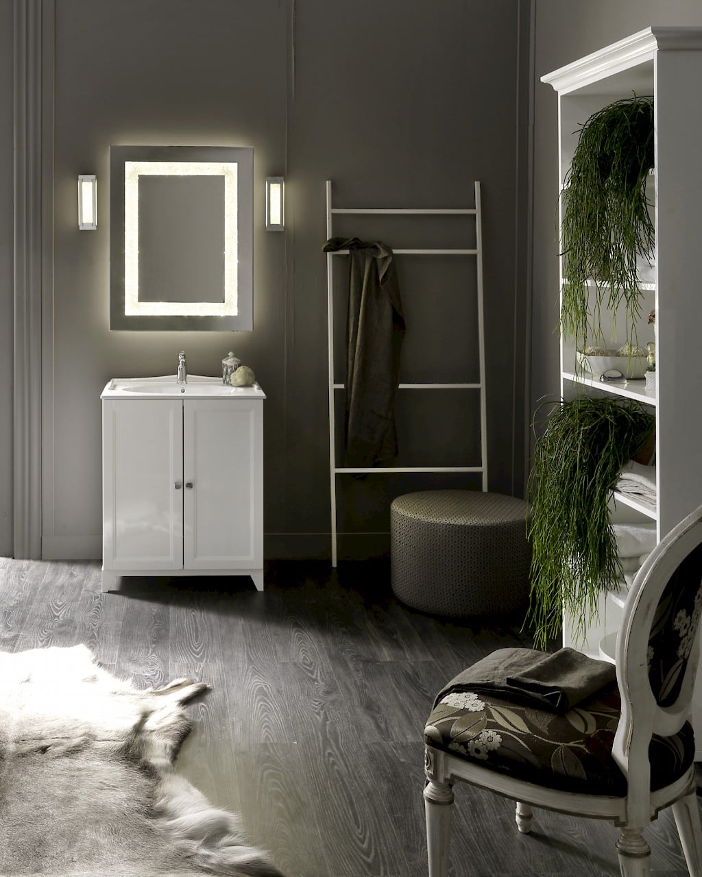 Composizione bagno stile Vintage con specchiera e libreria a giorno