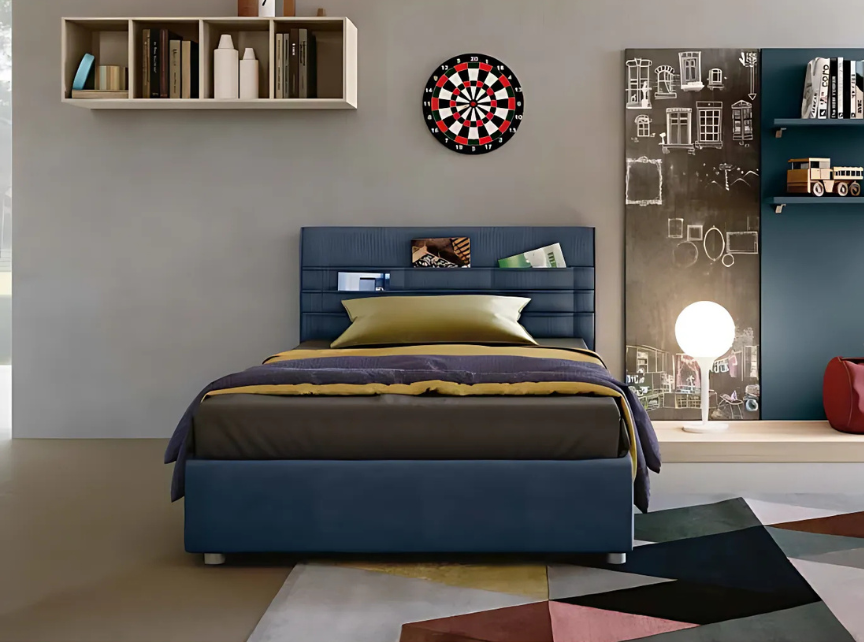 Cameretta con armadio a 2 ante scorrevoli bicolore, letto e zona studio integrata con libreria a giorno