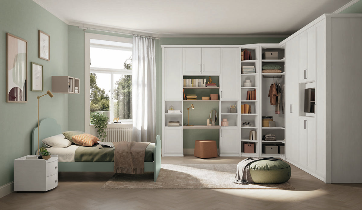 Composizione cameretta contemporanea con armadi anta a telaio, vano porta TV centrale, piano scrivania e letto